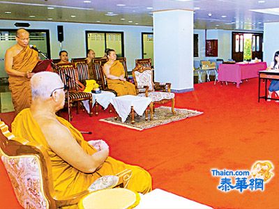 金佛寺举办佛教知识中文科考试 住持拍蓬美提上人亲任考场主席 赵昆通猜大师主办考试期能促进泰中佛教文化交流