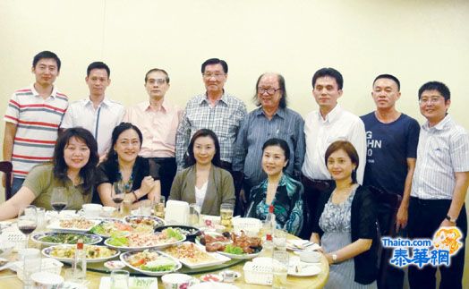 泰中艺联领导欢聚共庆元宵佳节 蔡义批会长宴请理事及歌坛友人 歌坛名家载歌载舞共度佳节以歌声互祝新春纳福