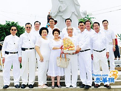 素攀府关圣君坛观音菩萨圣像升座 林鸿德许明财庄荣厚出席升座仪式 张美叶师父邀请各界善信结缘完成配套设施