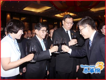 中国驻泰王国大使馆举行68周年国庆招待会 吕健大使阁下主持晚会向各界致以亲切问候
