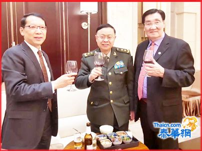泰驻华大使馆隆重庆祝军队日 毕力亚大使阁下主持招待酒会 蔡义批会长携艺术家们应邀出席宴会