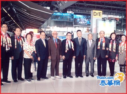 泰华九属会馆代表团应邀出席东盟华商会 潮馆主席黄迨光博士率领代表团昨天启程 张东浩参赞黄承金庄荣厚陈绍扬张源晋吴金城赴机场送行