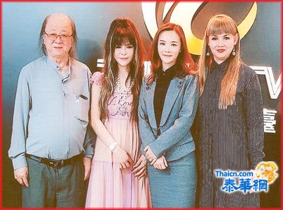 参加御赐叻达纳河流之爱温馨驱除寒冷文艺盛典演出 「美隆明波巴艺术团」新秀歌星琳琳一鸣惊人