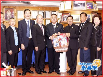 林伟执行主席率泰中工商业联合总会者首长访问青年商会 向李桂雄会长暨诸首长拜年受热烈欢迎接待亲切座谈交流