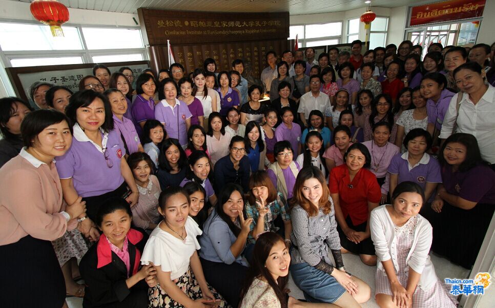 汉办专家应邀来曼松德孔子学院培训泰国本土教师(图文)