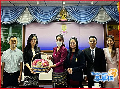 曼松德孔子学院与延纳威预科 发展中学签署合作协议