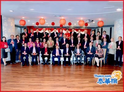 潮安同乡会日前假大华大酒店举办贺新春敬老拜年 诸位德高望重长辈张荣炳张远发陈绍扬张建基王金国等 陆少滨理事长致贺词 祝各乡彦健康长寿阖家幸福虎年吉祥