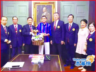 泰国中医师总会新年拜会功会长 林丹干邀请功会长出席新年庆典 功会长鼓励中医师为泰国人民健康服务